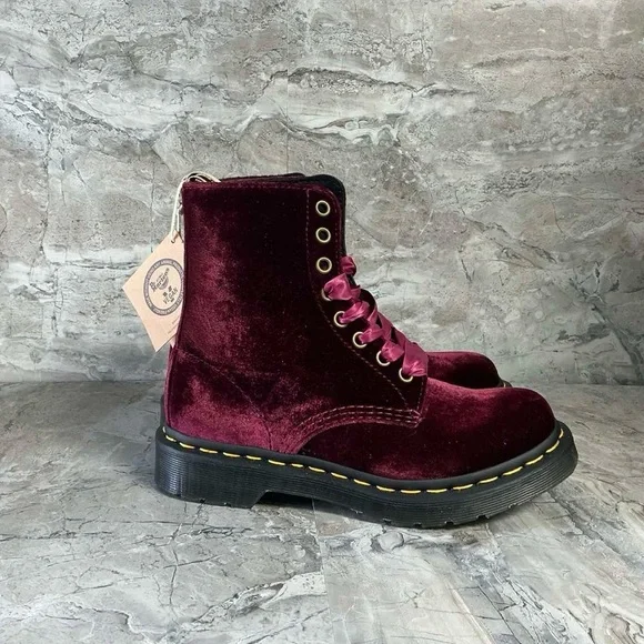 Dr. Martens Women's Vegan 1460 Pascal Velvet - Picture 6 of 6